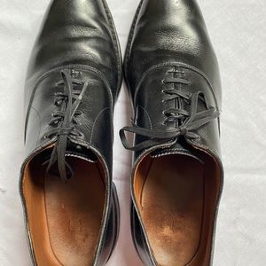 Men’s Allen Edmonds dress shoes size 11D